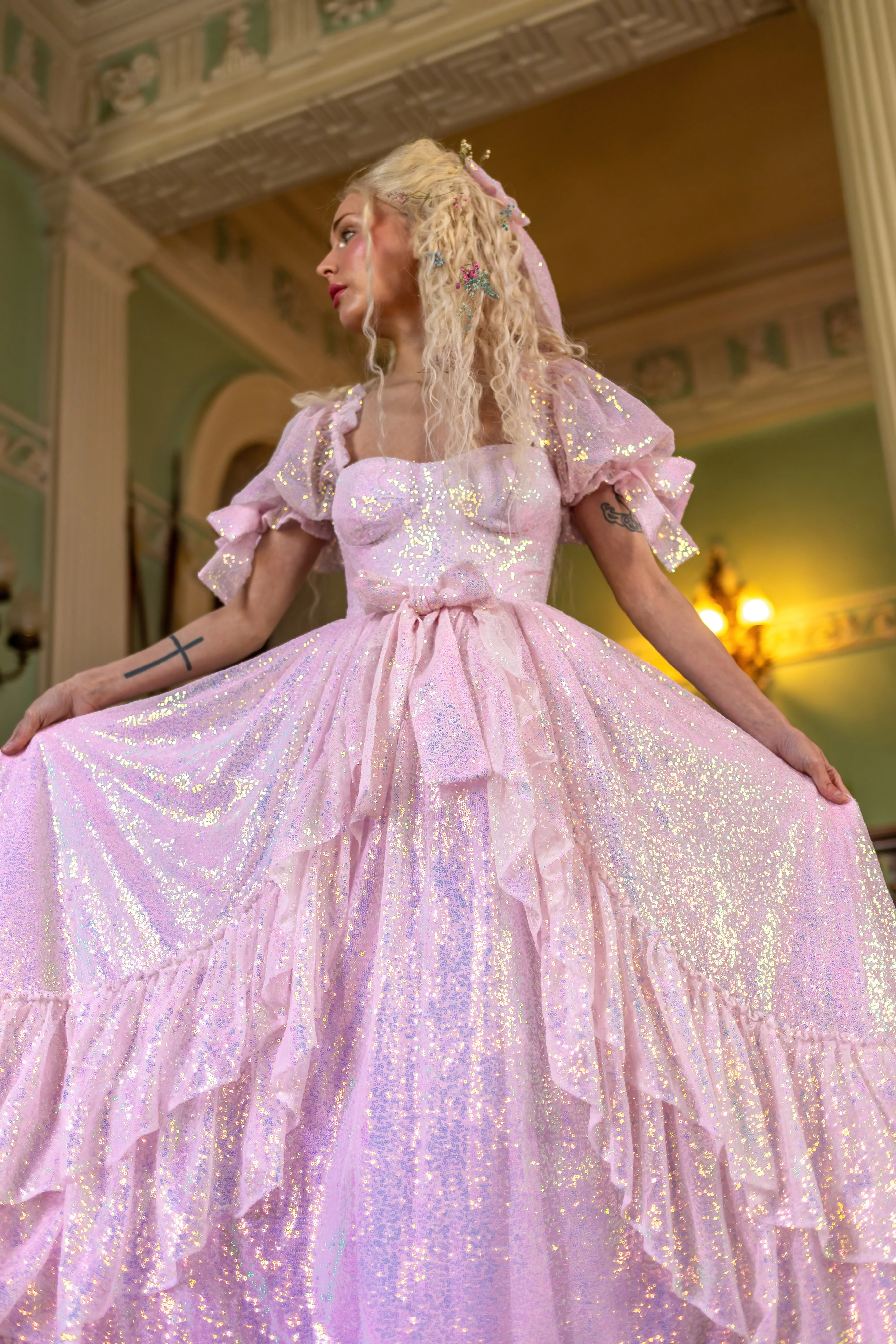 Aphrodite's Kiss Legacy Gown - Image 11