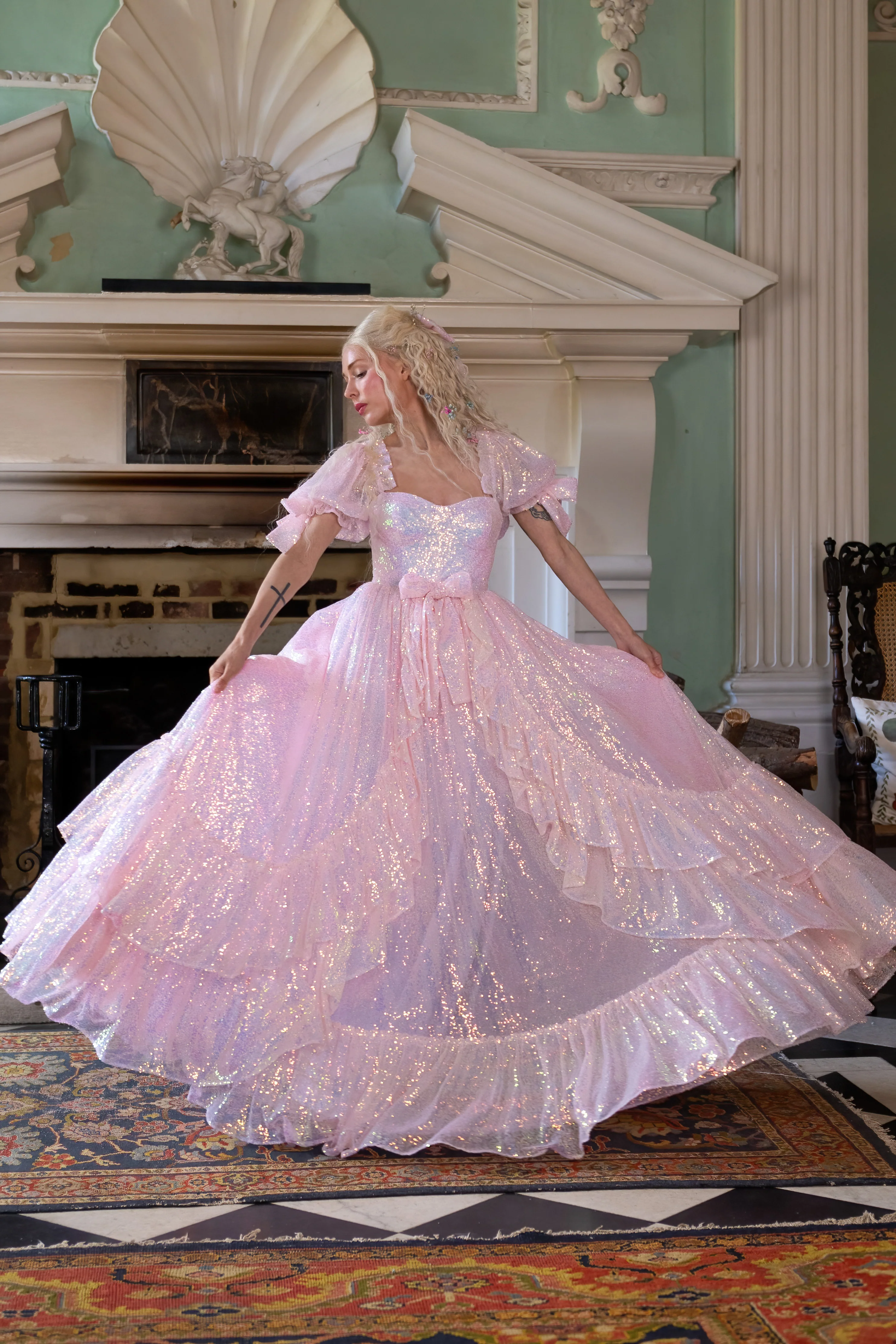 Aphrodite's Kiss Legacy Gown - Image 13