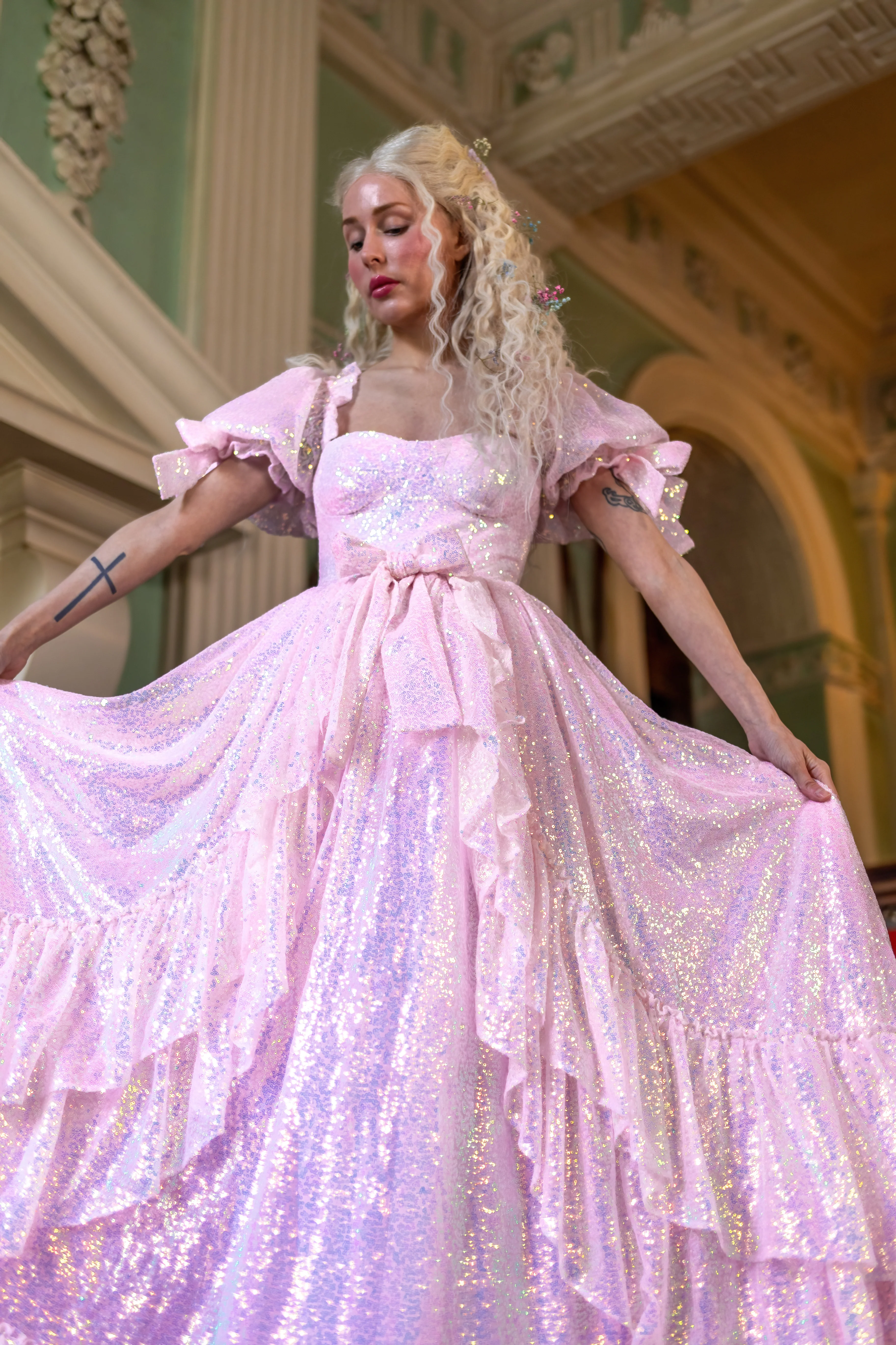 Aphrodite's Kiss Legacy Gown - Image 5