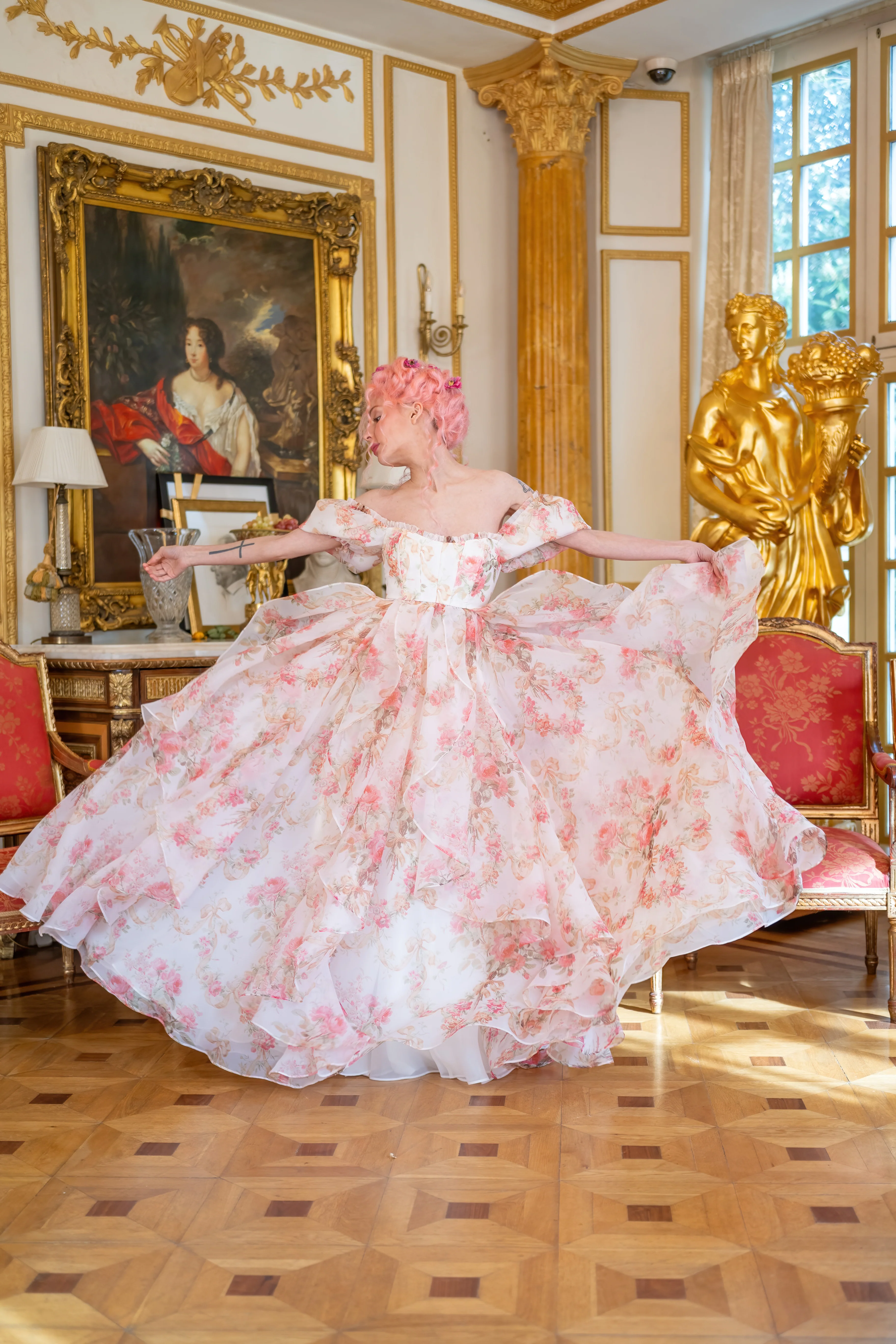 Venetian Rose Renaissance Gown - Image 17