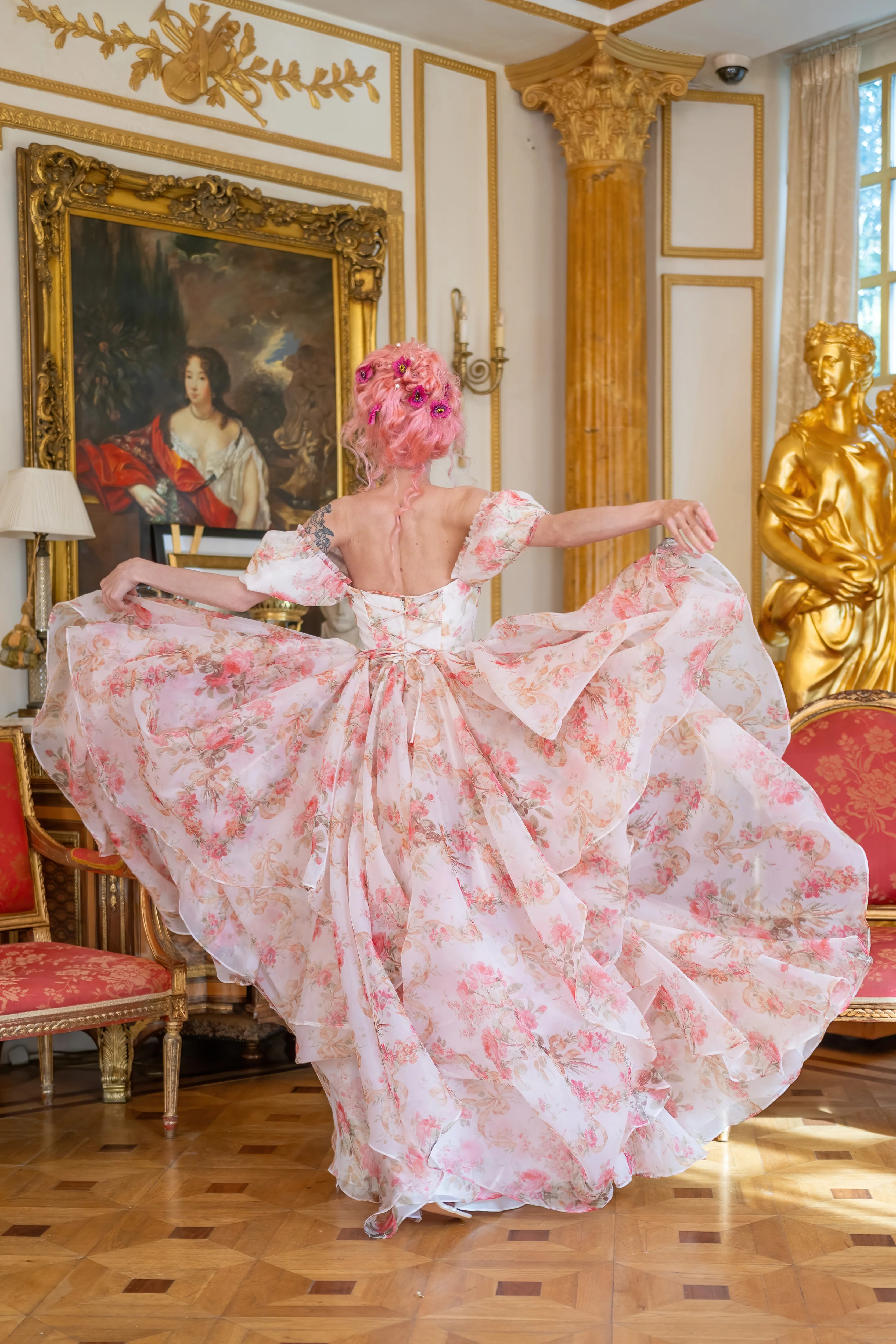 Venetian Rose Renaissance Gown - Image 24