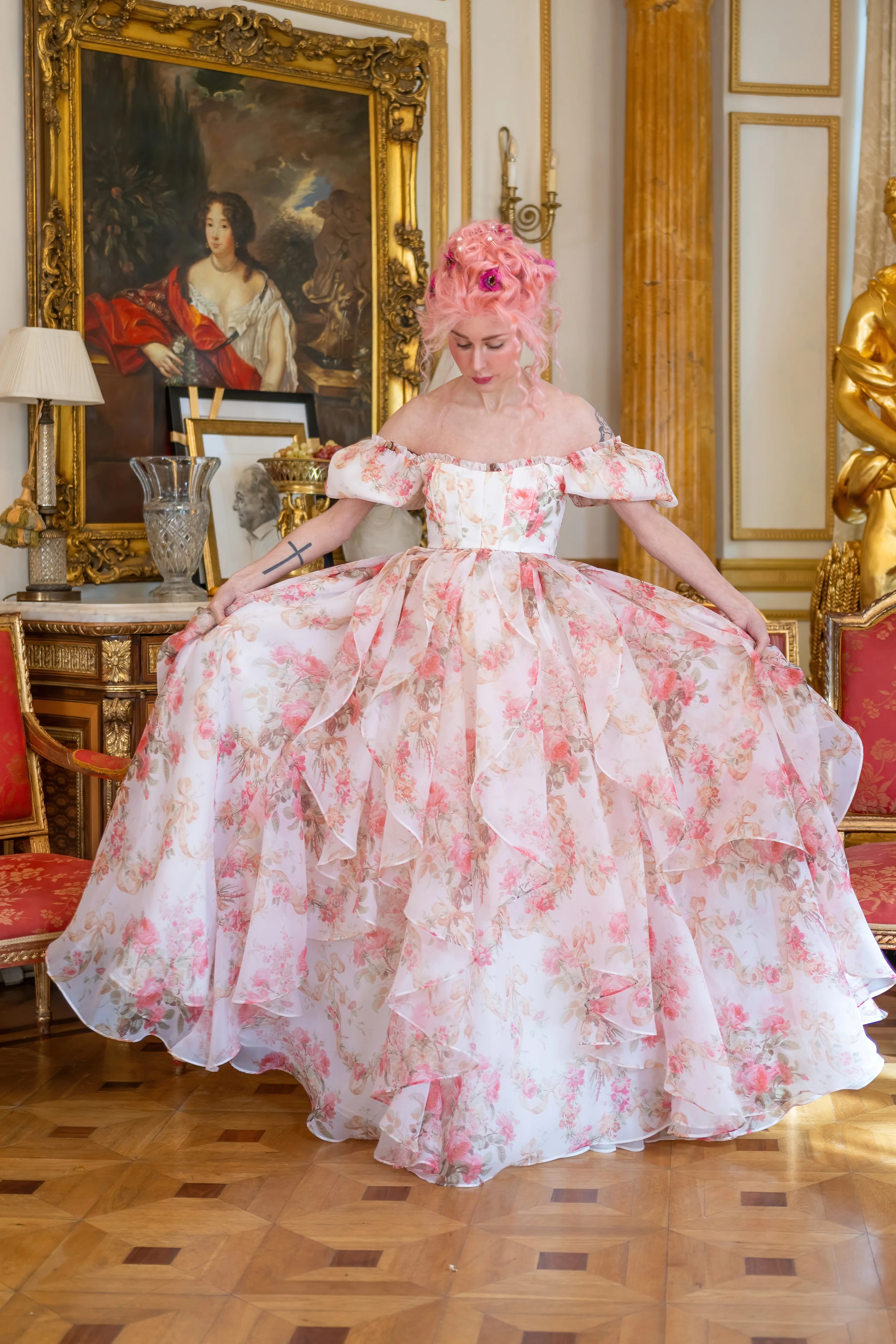 Venetian Rose Renaissance Gown - Image 29