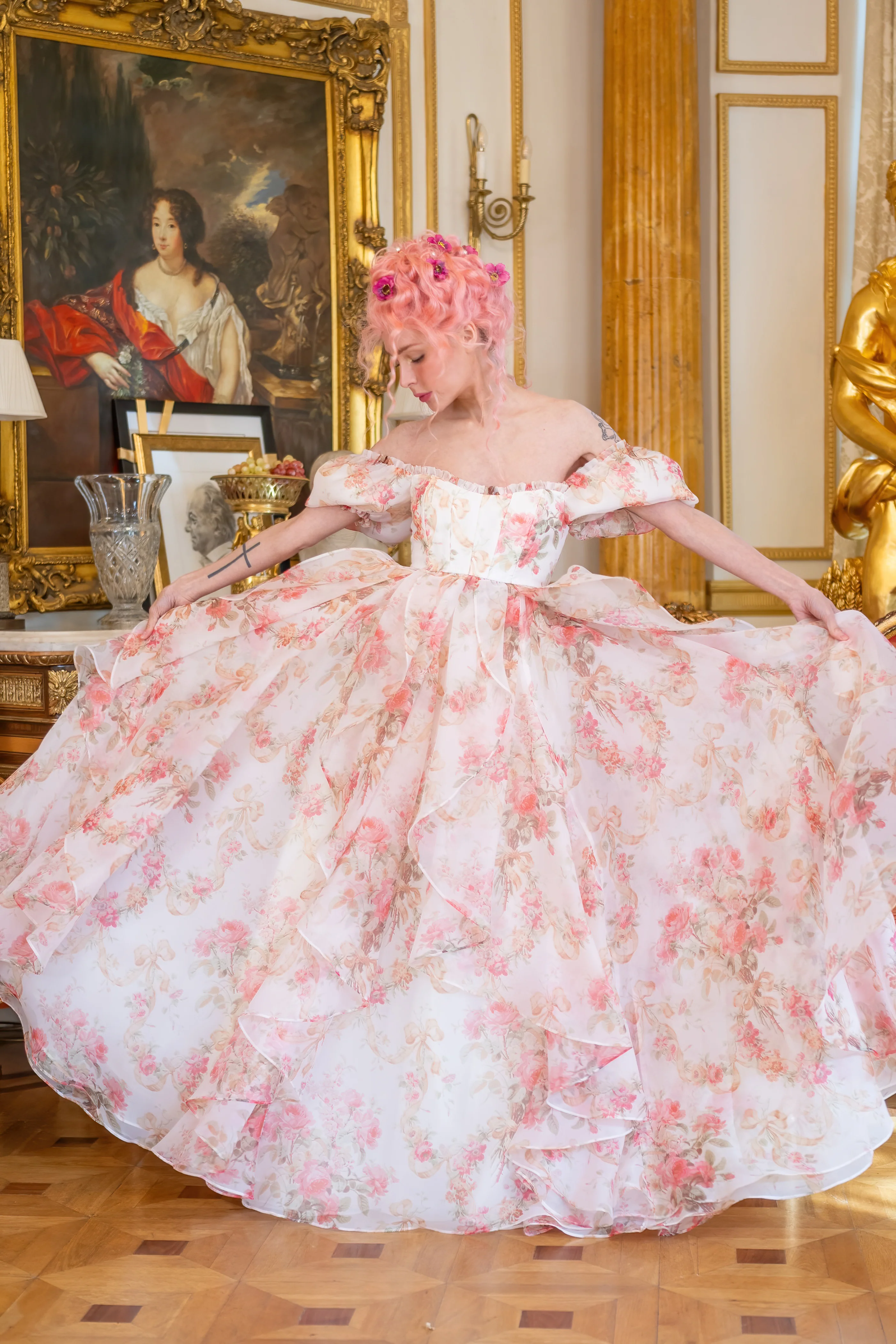 Venetian Rose Renaissance Gown - Image 8