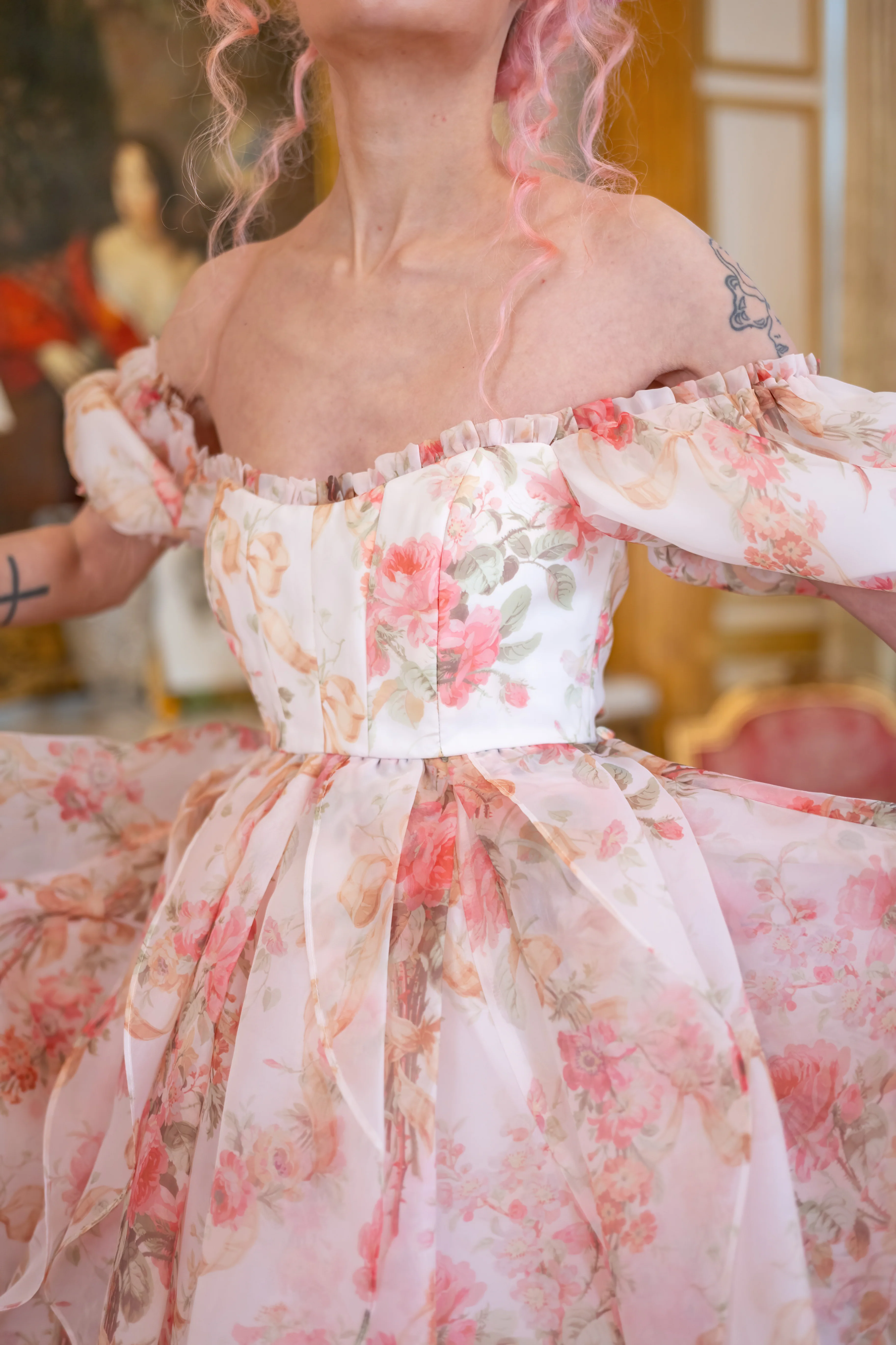 Venetian Rose Renaissance Gown - Image 9